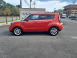 Used 2017 Kia Soul + image 4