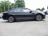 Used 2022 Volkswagen Jetta SEL image 2