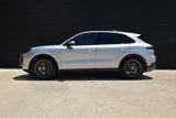 Used 2025 Porsche Cayenne image 2