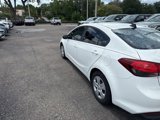 Used 2017 Kia Forte LX image 5