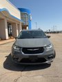 Used 2022 Chrysler Pacifica Touring-L image 2