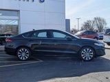 Used 2020 Ford Fusion SE image 2