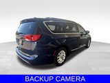 Used 2018 Chrysler Pacifica Touring-L Plus w/ Advanced Safetytec Group image 4