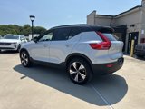 Used 2022 Volvo XC40 P8 Recharge image 6