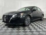 Used 2024 Nissan Altima 2.5 SV image 3