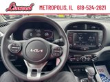 Used 2023 Kia Soul LX image 2