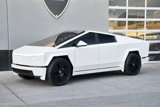 Used 2024 Tesla Cybertruck AWD Crew Cab image 4
