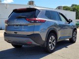 Used 2023 Nissan Rogue SV image 3