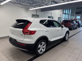Used 2020 Volvo XC40 T5 Momentum image 6