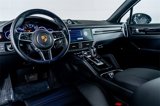 Used 2022 Porsche Cayenne image 2