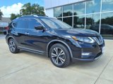 Used 2017 Nissan Rogue SL w/ SL Premium Package image 2