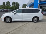Used 2023 Chrysler Pacifica Touring-L image 2