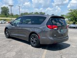 Used 2020 Chrysler Pacifica Touring-L w/ S Appearance Package image 3