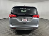 Used 2020 Chrysler Voyager Lxi image 5
