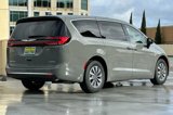 New 2025 Chrysler Pacifica Select image 4