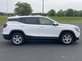 New 2024 GMC Terrain SLE image 2