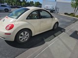 Used 2009 Volkswagen Beetle S image 4