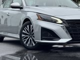 Used 2023 Nissan Altima 2.5 SV image 2