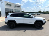 Used 2021 Jeep Cherokee Trailhawk image 2