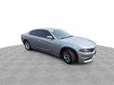 Used 2017 Dodge Charger SXT image 2
