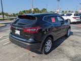 Certified 2022 Nissan Rogue Sport SV image 5