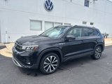 Certified 2022 Volkswagen Taos SE image 2