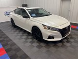 Used 2022 Nissan Altima 2.5 SR w/ Midnight Edition Package image 2