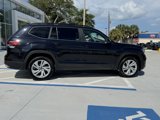 Used 2021 Volkswagen Atlas SE w/ Towing Package image 2