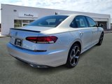 Used 2021 Volkswagen Passat 2.0T R-Line image 4