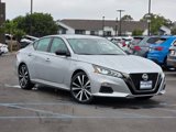 Used 2021 Nissan Altima 2.5 SR image 2
