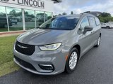 Used 2021 Chrysler Pacifica Touring-L image 4