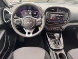 Used 2023 Kia Soul LX w/ LX Technology Package image 3