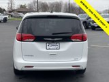 Used 2022 Chrysler Voyager LX image 6
