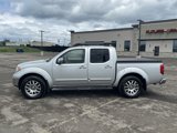 Used 2012 Nissan Frontier SL w/ Moonroof Pkg image 3