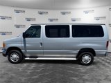 Used 2006 Ford E-350 and Econoline 350 XLT image 2