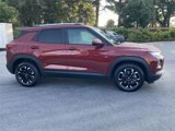 Used 2022 Chevrolet TrailBlazer LT image 2