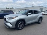 Used 2022 Toyota Highlander XLE image 3