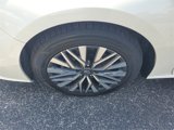 Used 2023 Nissan Altima 2.5 SV image 5