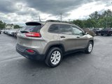 Used 2016 Jeep Cherokee Sport image 5