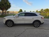 Used 2022 Lincoln Nautilus FWD w/ Premium Package image 2
