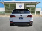 Certified 2023 Volkswagen Taos SE w/ Panoramic Sunroof Package image 4