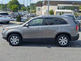Used 2013 Kia Sorento LX image 4
