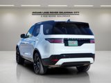 Certified 2024 Land Rover Discovery Dynamic SE image 4