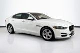Used 2018 Jaguar XE image 3
