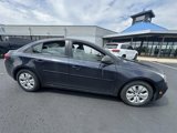 Used 2015 Chevrolet Cruze L image 5