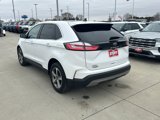 Used 2021 Ford Edge SEL w/ Convenience Package image 4