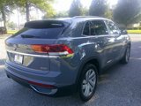 Used 2022 Volkswagen Atlas Cross Sport SE w/ Panoramic Sunroof Package image 5