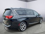 Used 2017 Chrysler Pacifica Limited image 6