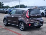 Used 2017 Kia Soul + image 4