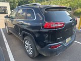 Certified 2016 Jeep Cherokee Latitude w/ Cold Weather Group image 4